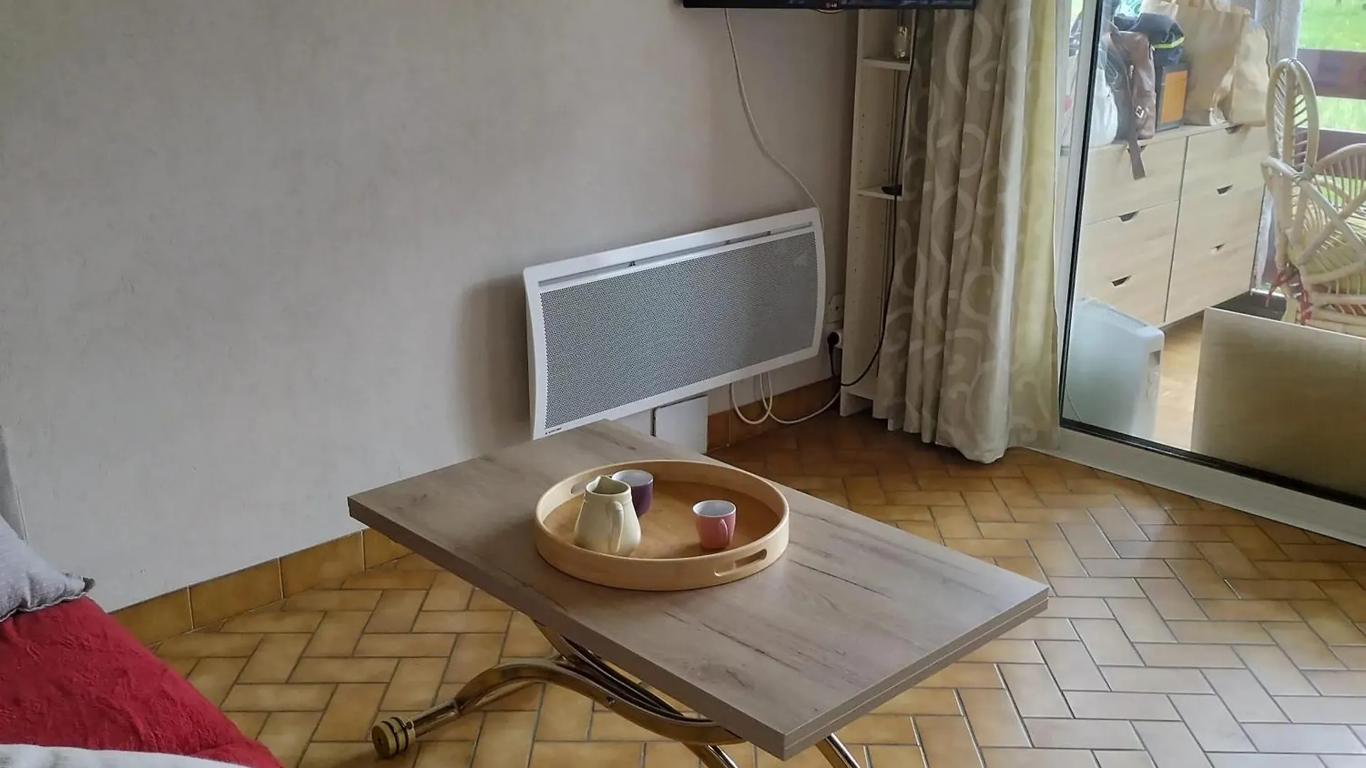 Apartment Studio Cosy Avec Terrasse Et Barbecue A Cazaubon 28 M²